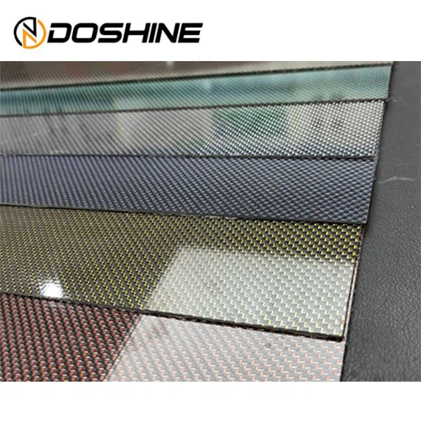 特殊形状のカーボンファイバープレート